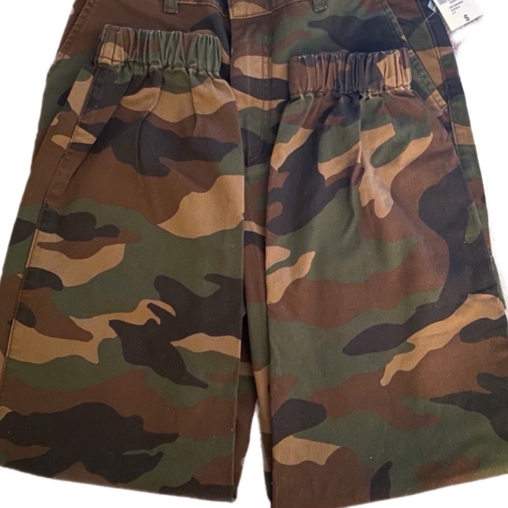 Camo Cargo Pants - Picture 4 of 4